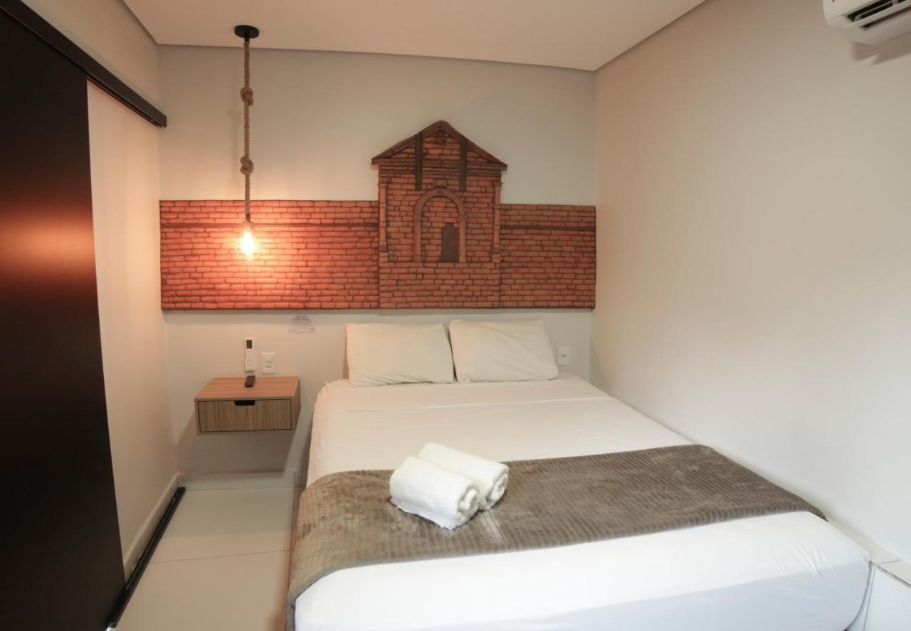 Deluxe Queen Suite