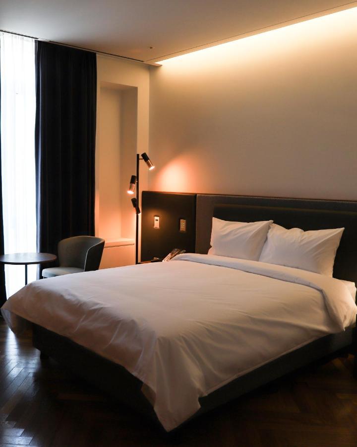 Double Room Private Bathroom