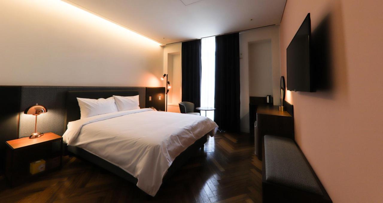 Double Room Private Bathroom