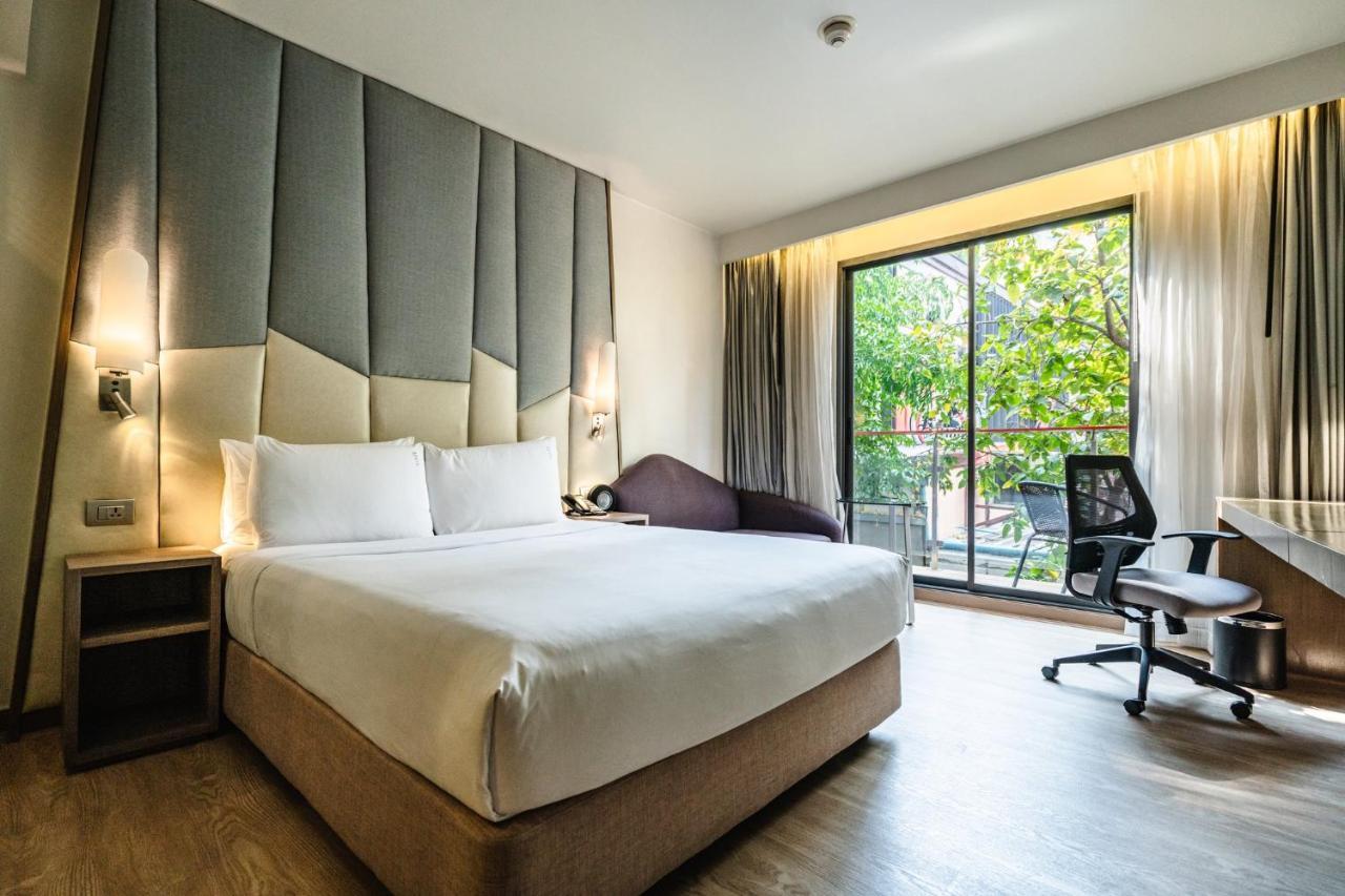 Standard Queen Room Balcony