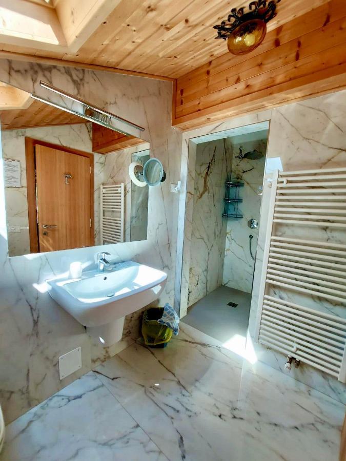 King Room Mountain View