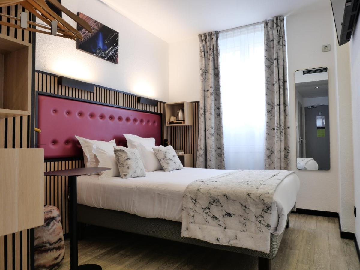 Comfort Room Large Bed