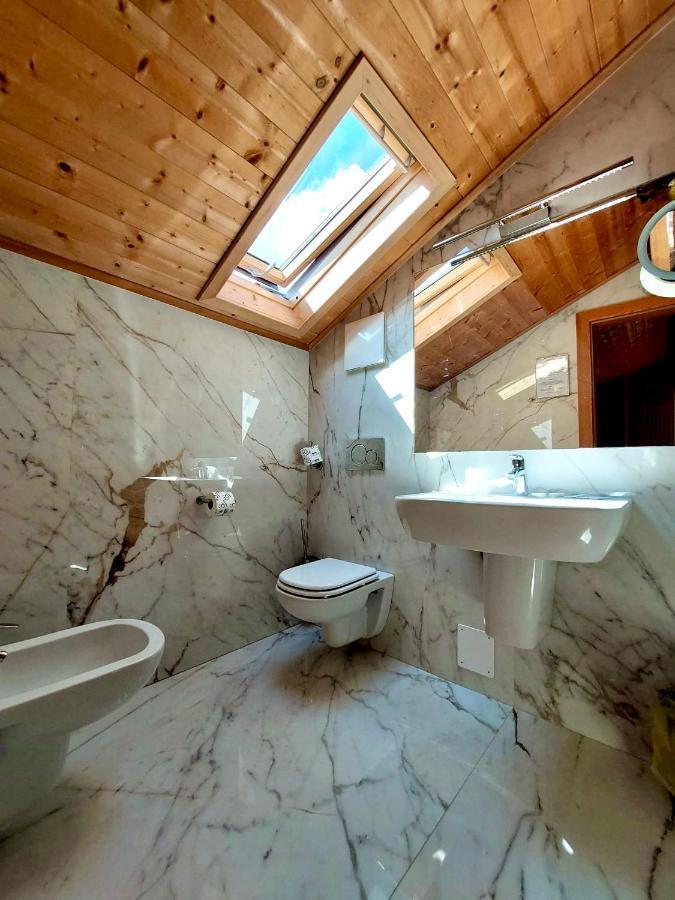 King Room Mountain View