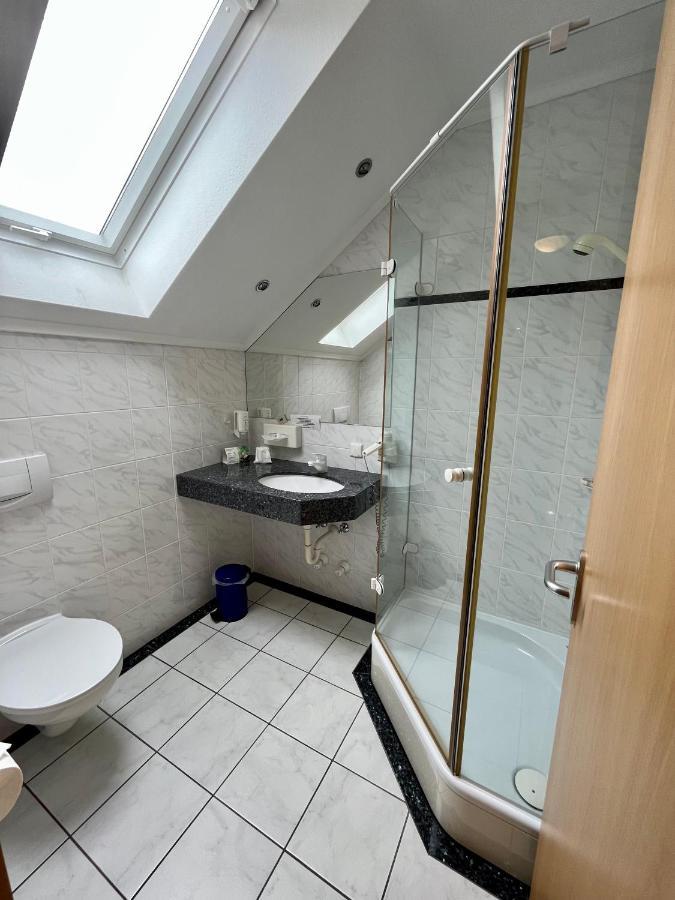 Single Room - Annex,1371721625:JPEG