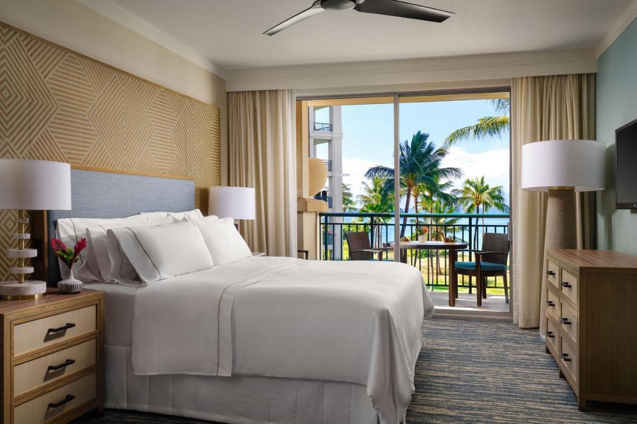 One-Bedroom Oceanfront Villa Balcony