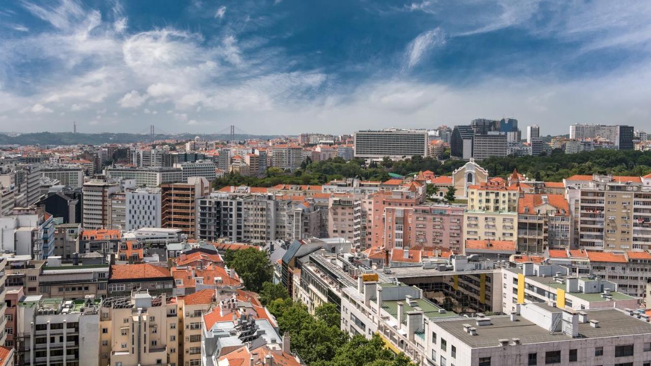 Quarto Deluxe Premium com 1/2 Camas Individuais e Vista da Cidade