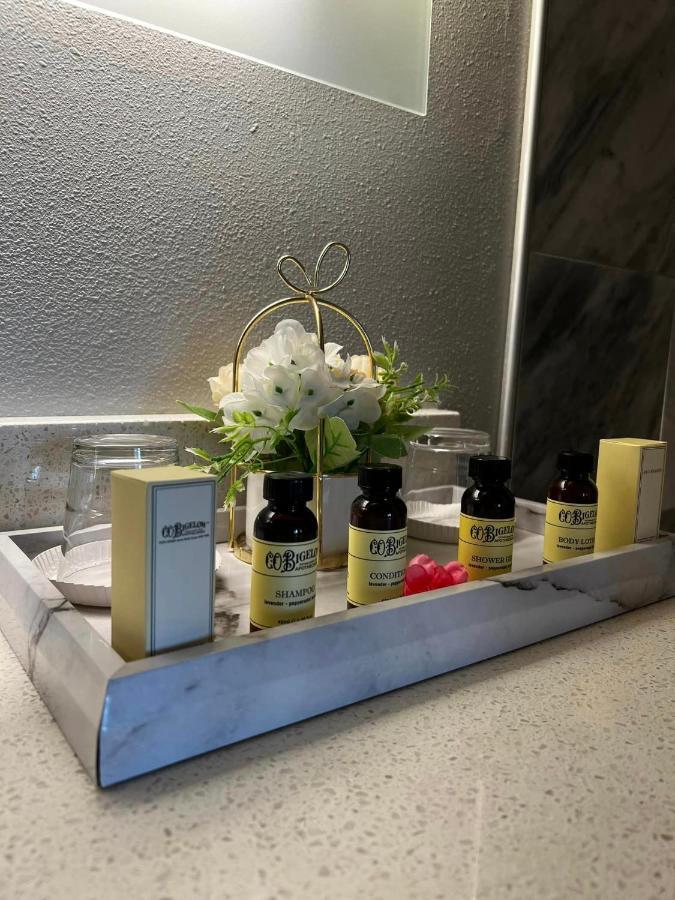 Deluxe Queen Suite,1544860744:JPEG