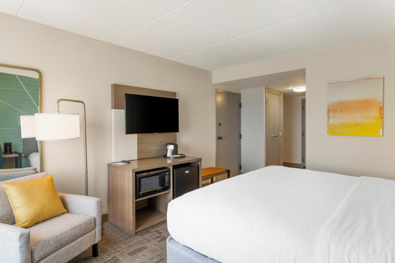 King Room - Accessible/Non-Smoking,1412407874:JPEG
