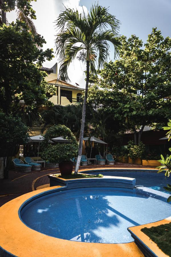 Standard Room,1414360394:JPEG