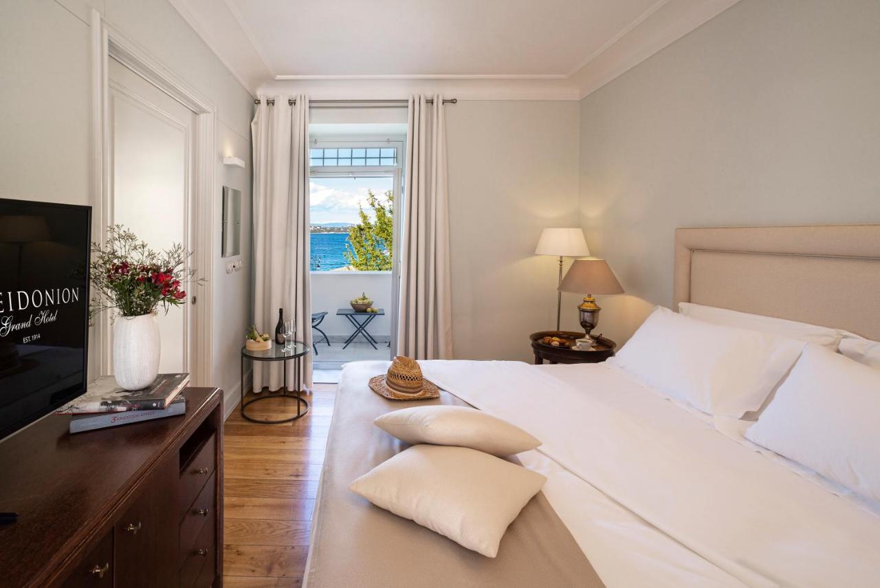Deluxe Double Room Partial Sea View