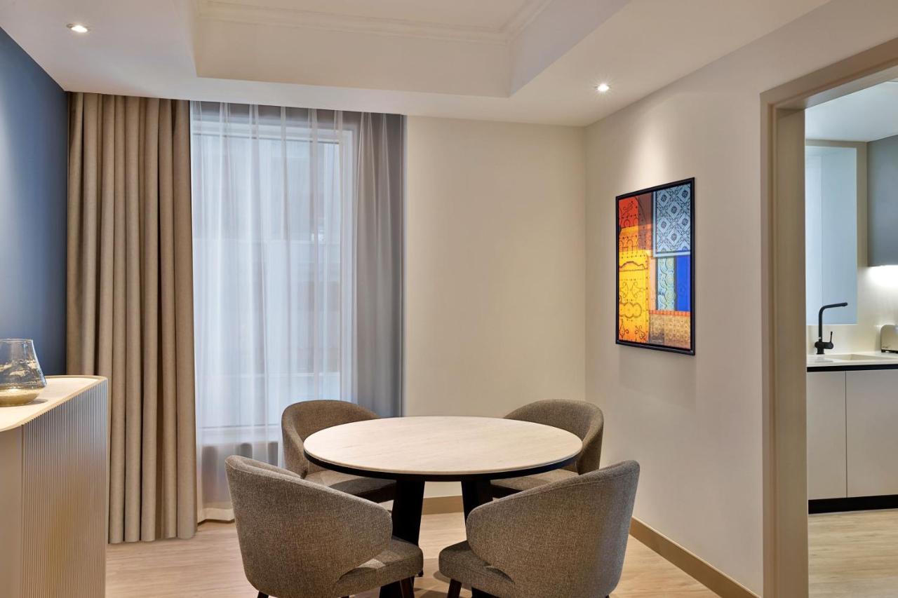 Premium One Bedroom Suite 1 Queen Bed City View Includes Food & Beverage
