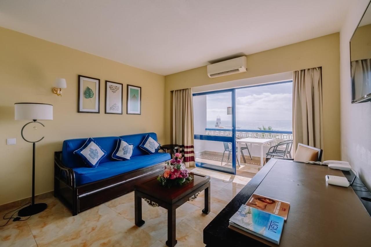 Deluxe One Bedroom Apartment