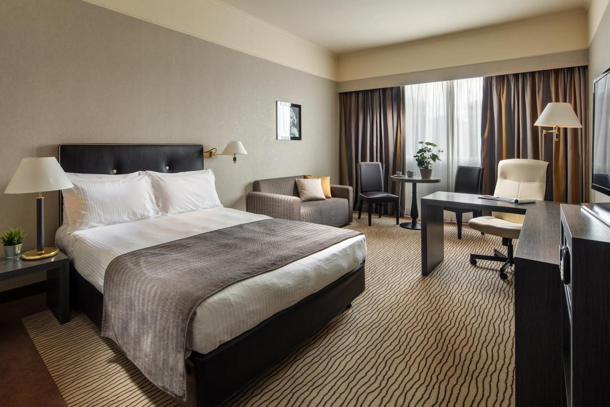 Premium Queen Room,1623649731:JPEG