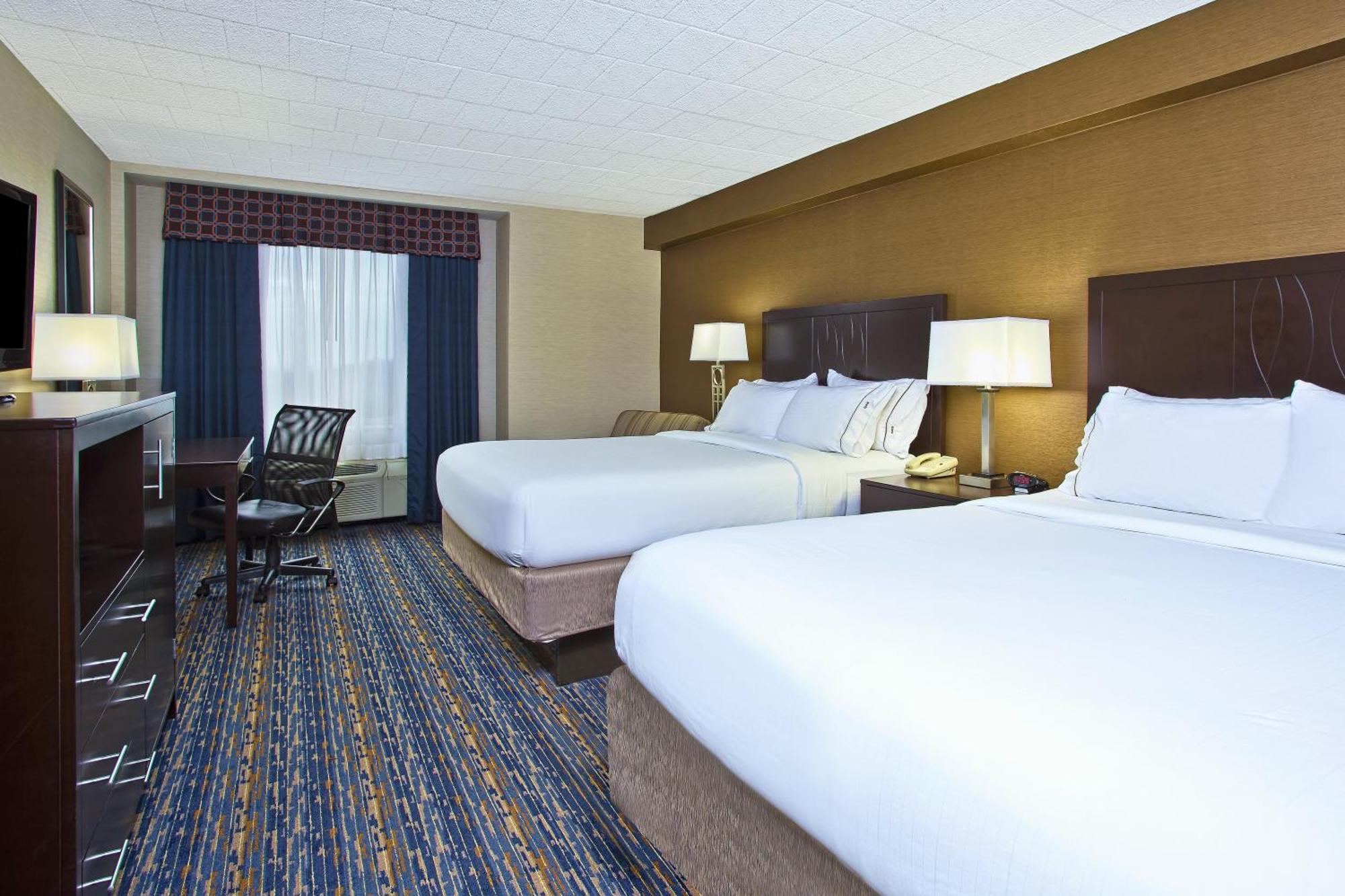 Standard Room with Two Queen Beds