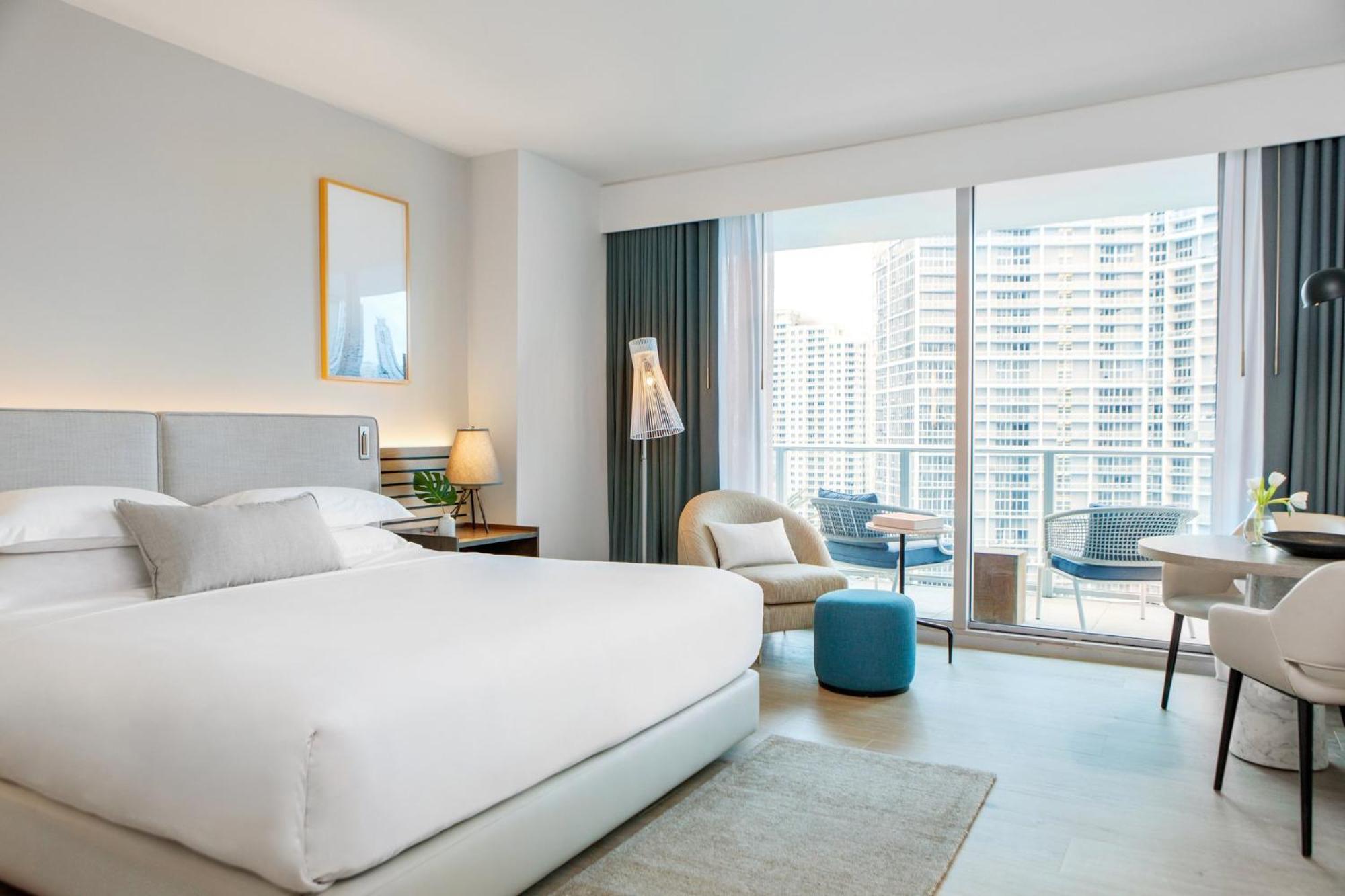 King Room with City View - High Floor,1439614501:JPEG