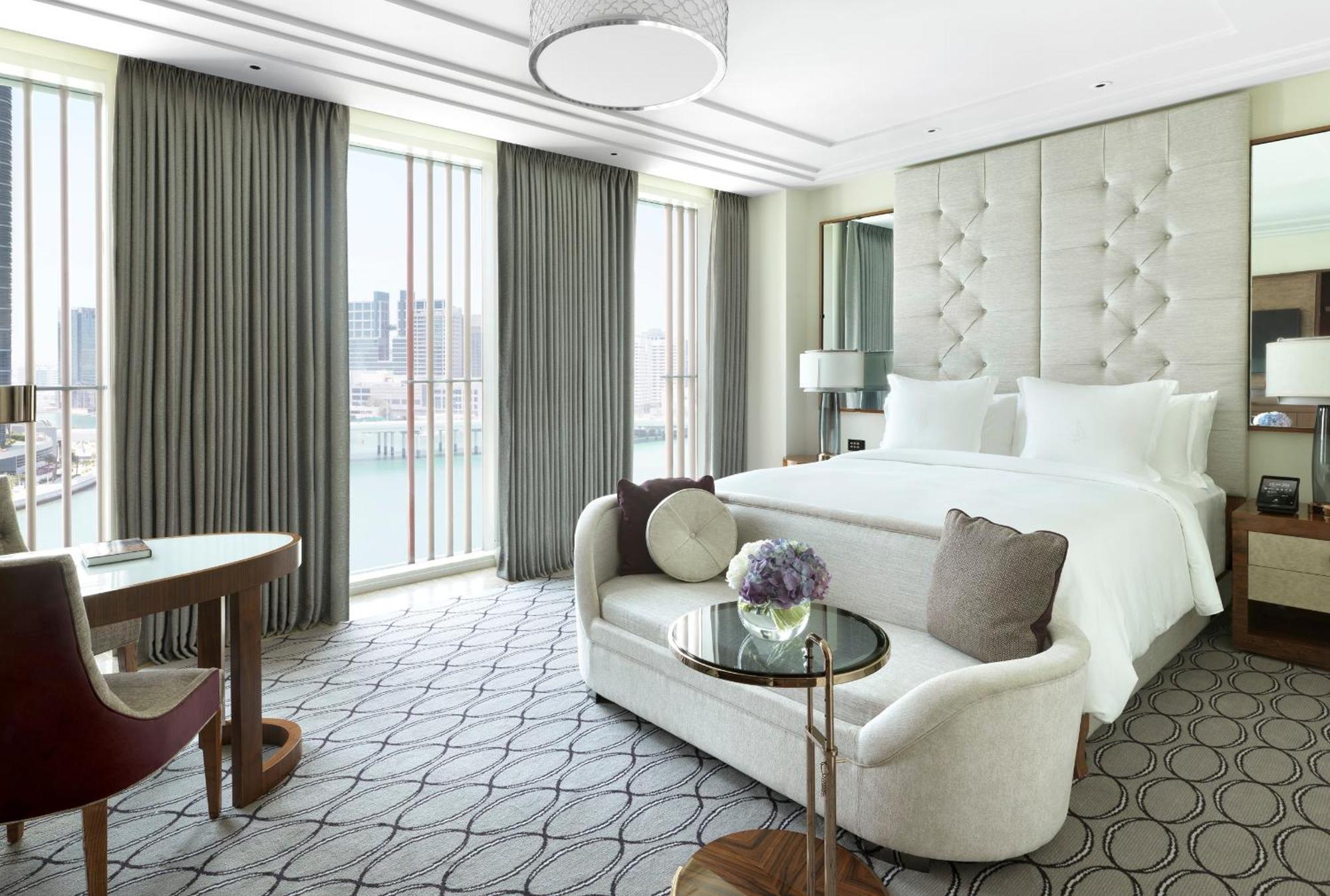 Deluxe Waterfront King Room