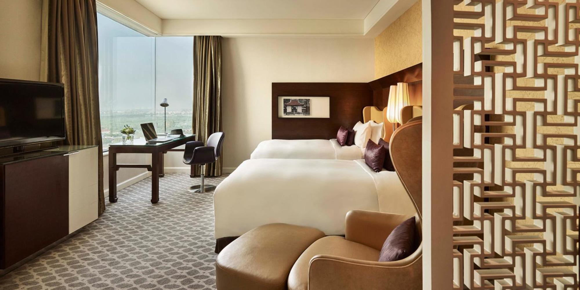 Pacific Club Room
