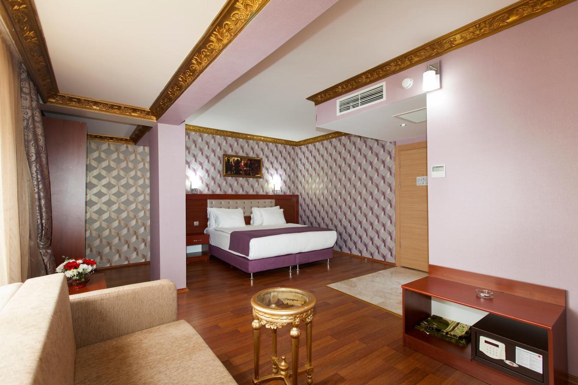 Superior King Room