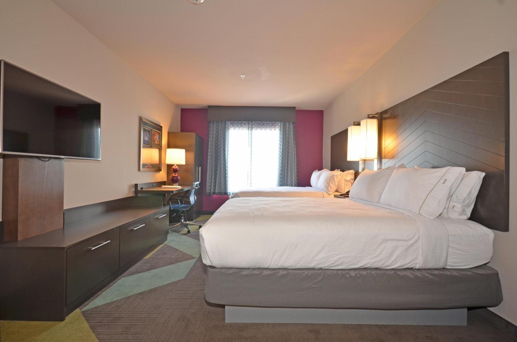 Standard Room Two Queen Beds