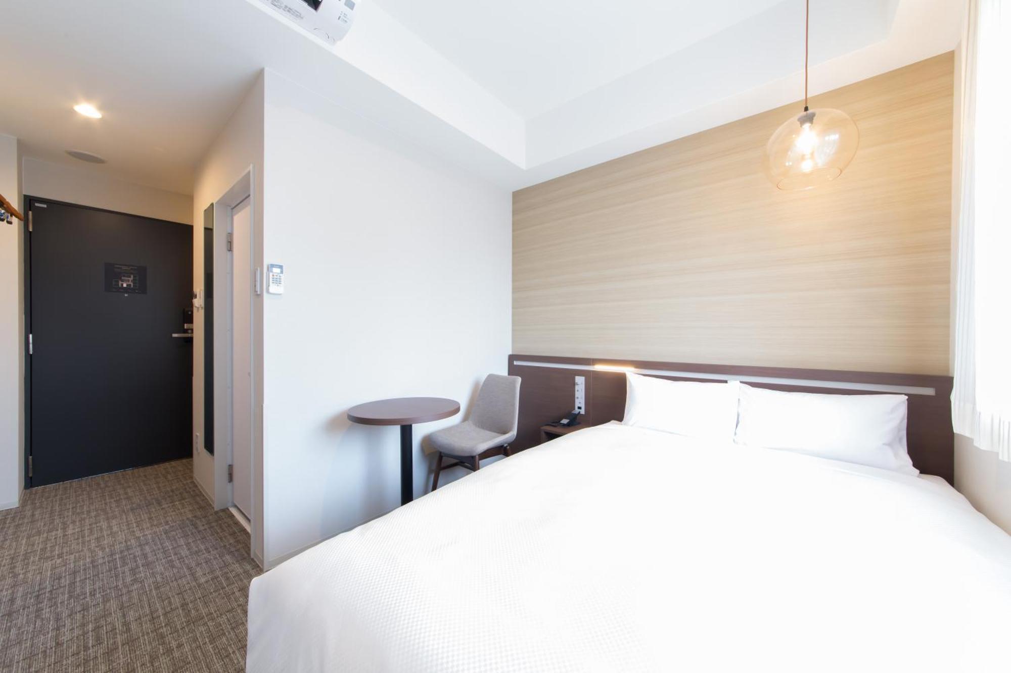 Single Room Non-Smoking includes 1 hour Happy Hour