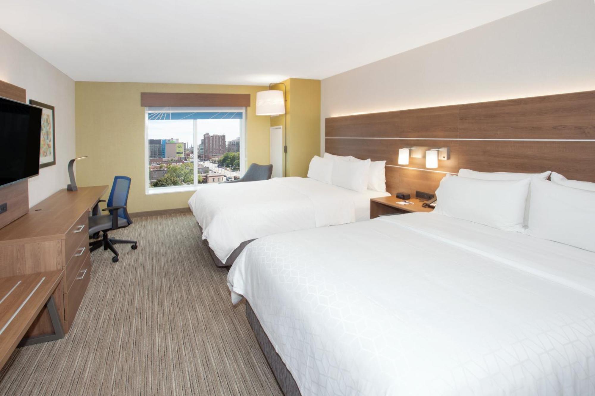 2 Queen Standard Room City View