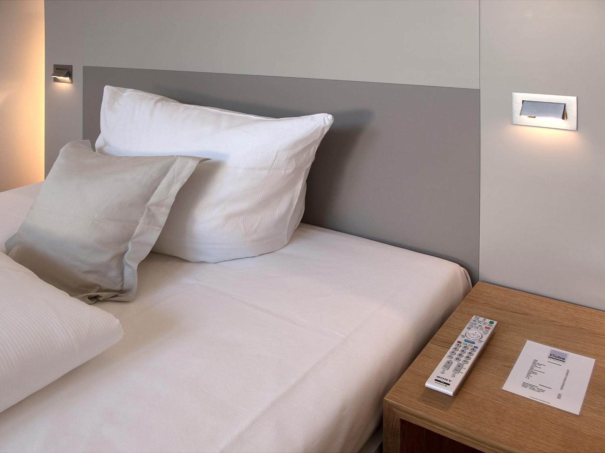 Single Room,66408880:JPEG