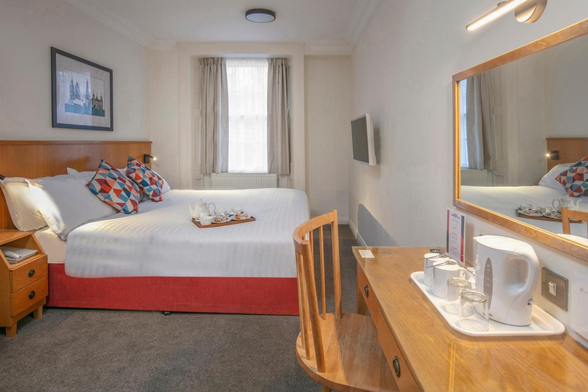 Standard Double Room Non-Smoking,1526105089:JPEG