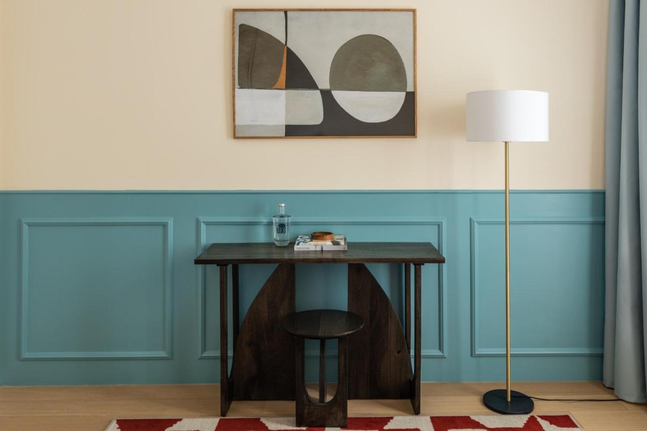 Two-Bedroom Apartment,1492405708:JPEG