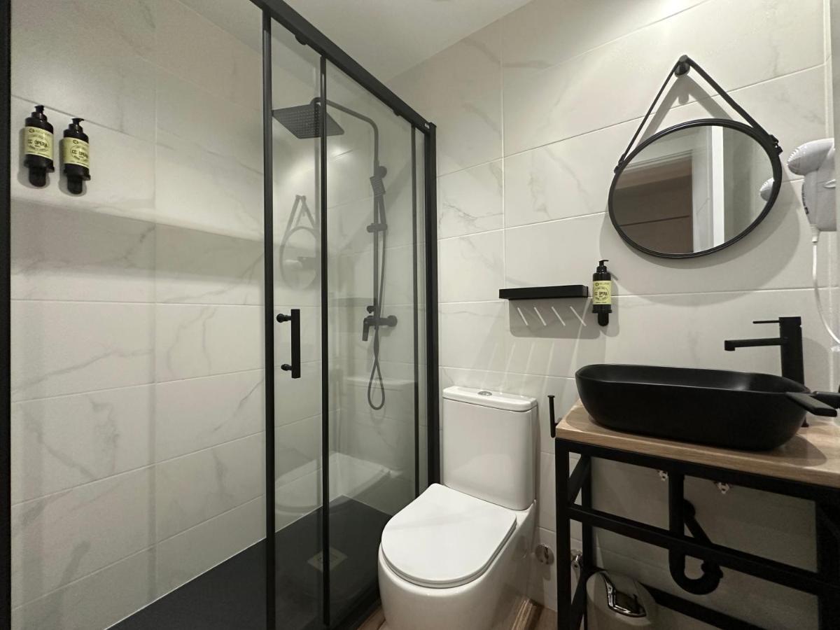 Standard Double Room,1493923420:JPEG