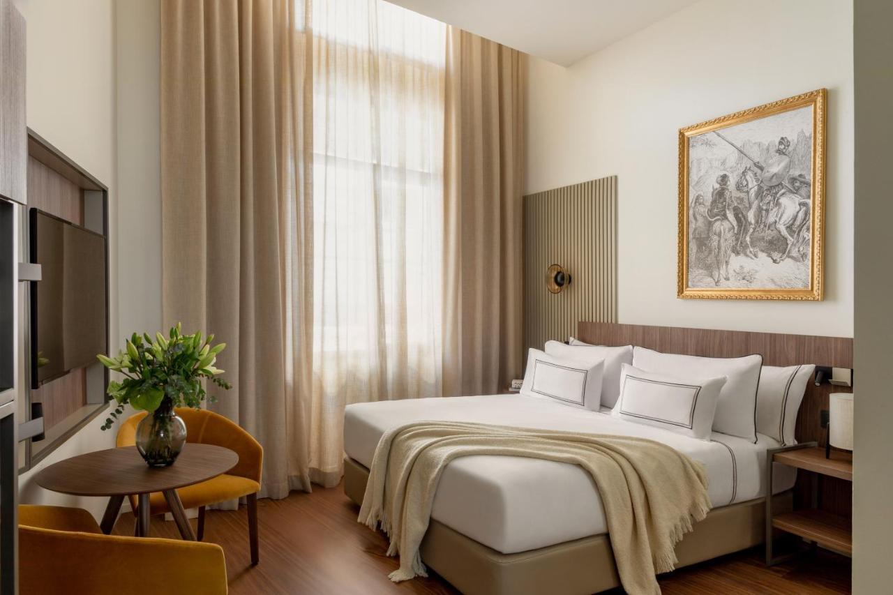 Superior Room,1498511740:JPEG