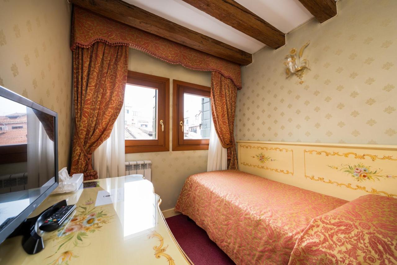 Budget Twin Room
