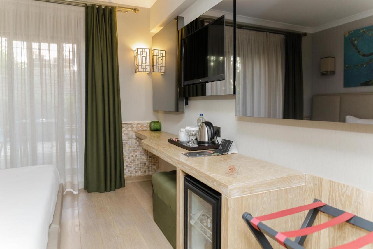 Standard Double or Twin Room with Garden View,1498616881:JPEG