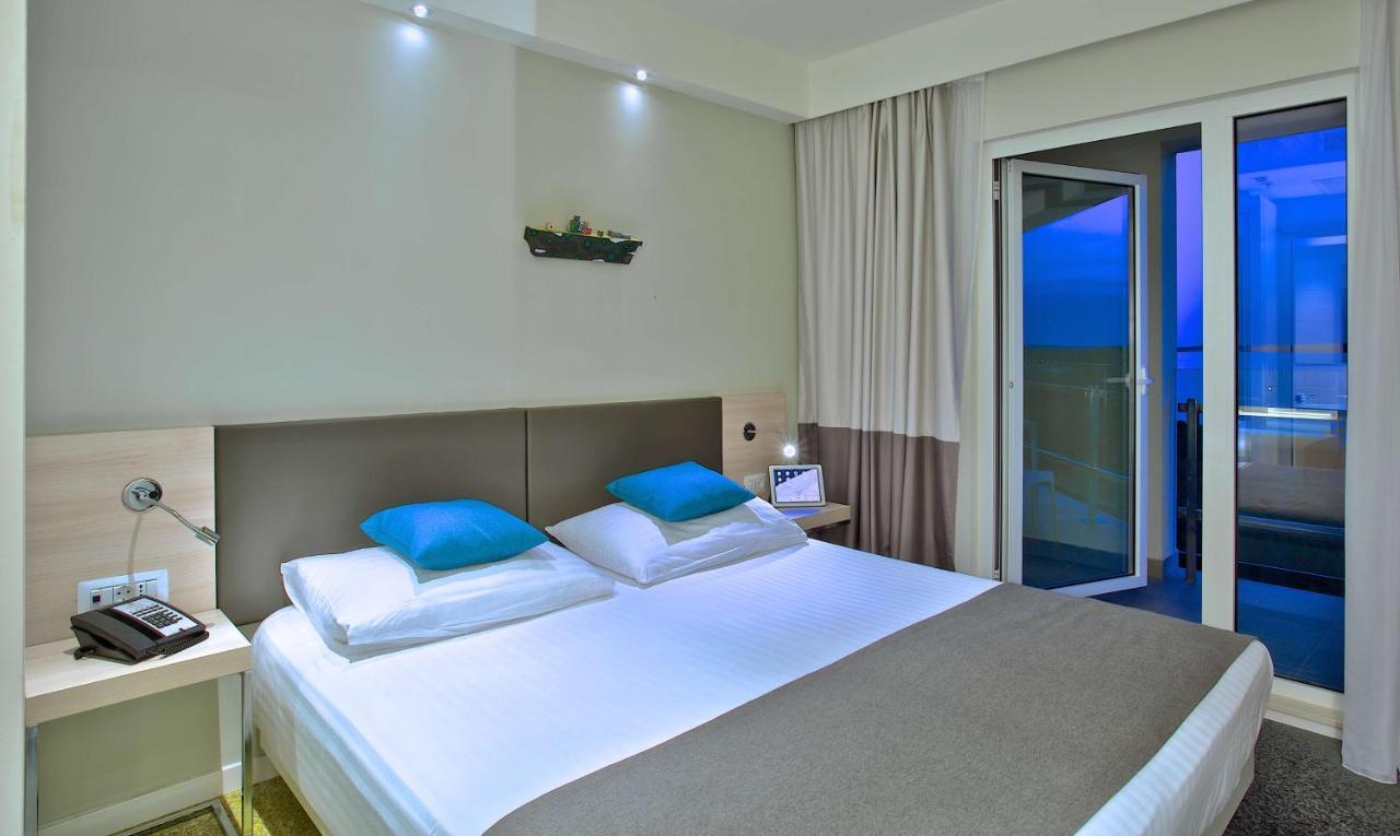 Superior Double or Twin Room Balcony Sea Side