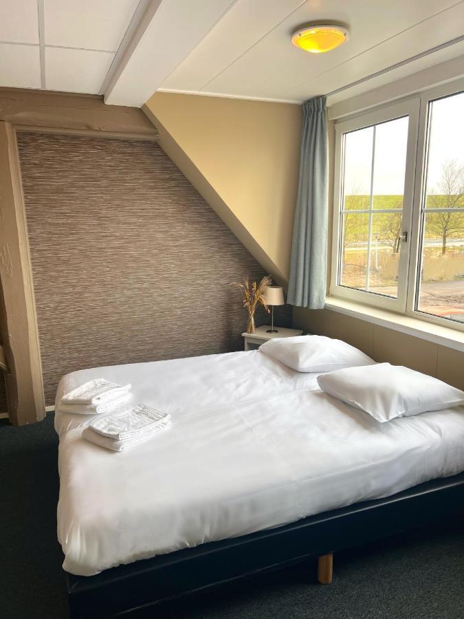 Zweibettzimmer