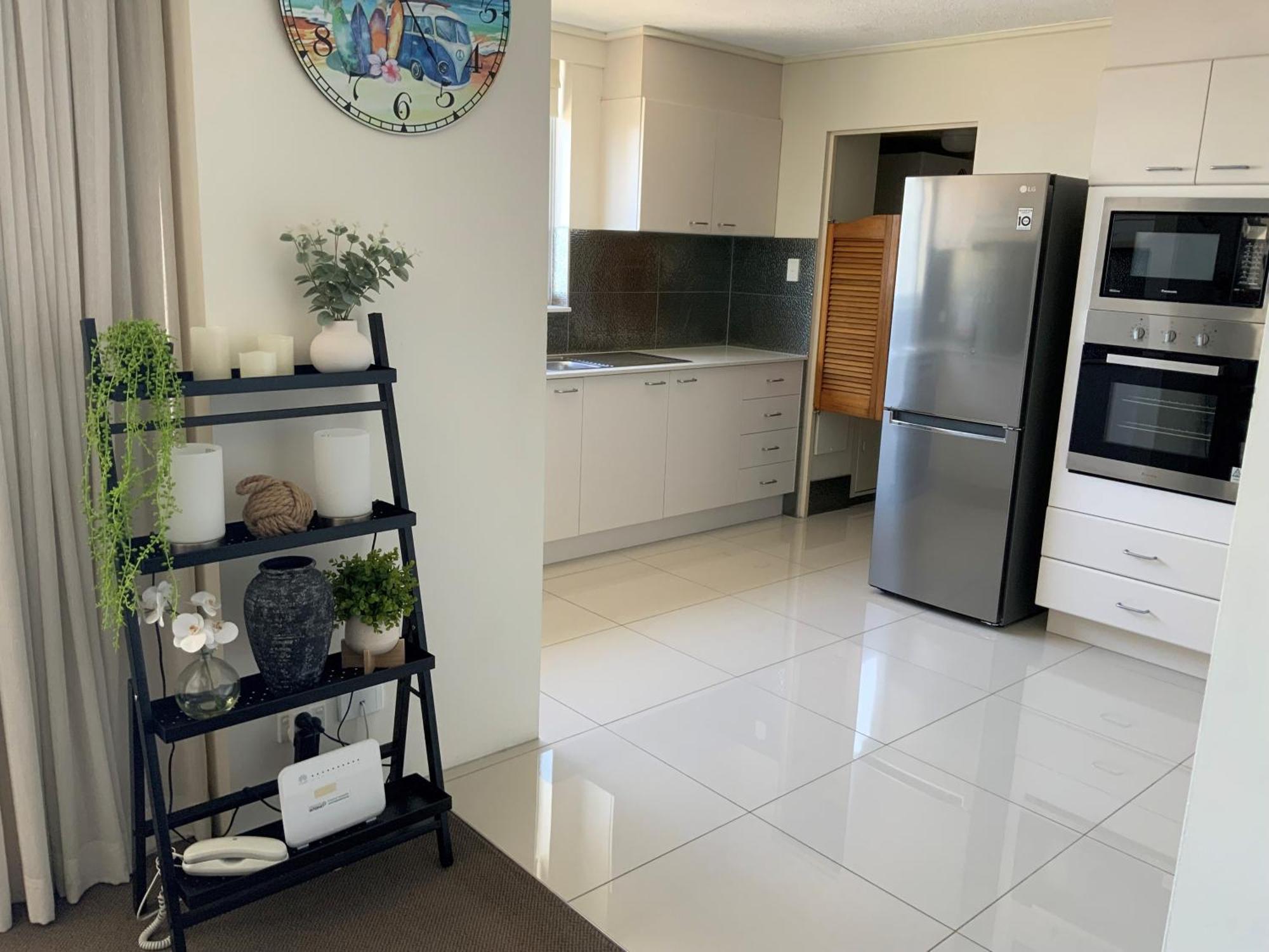 Budget Two-Bedroom Apartment 5 Guests