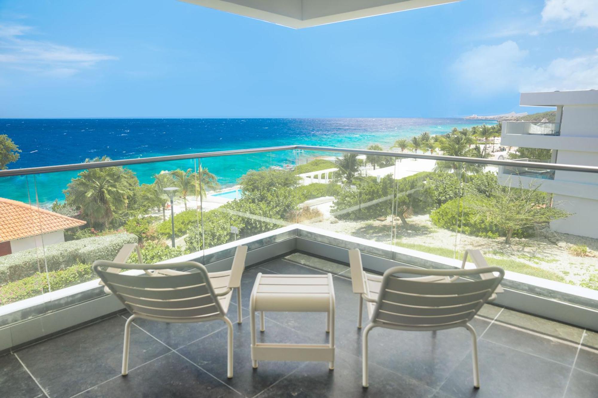 King Room - Ocean Front,1499813401:JPEG