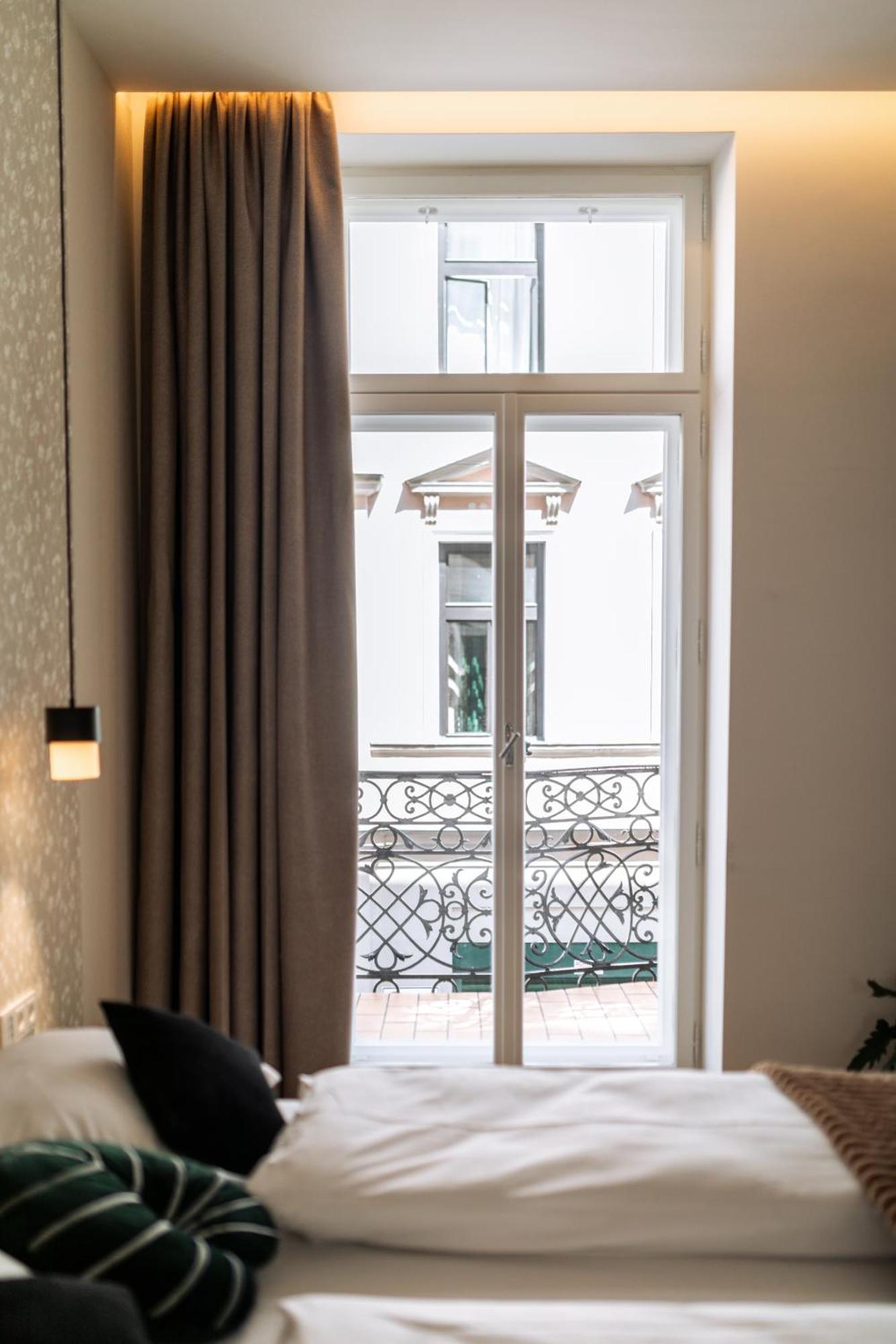One-Bedroom Apartment accessible