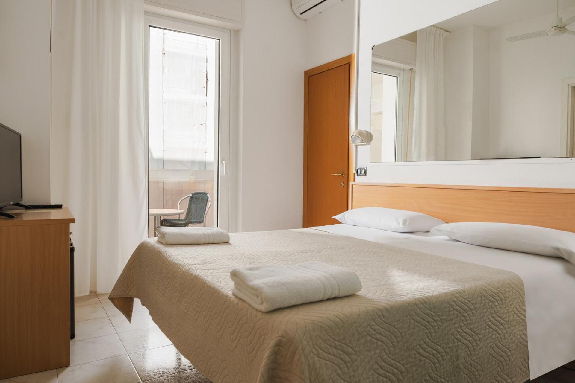 Standard Double or Twin Room,1499101195:JPEG
