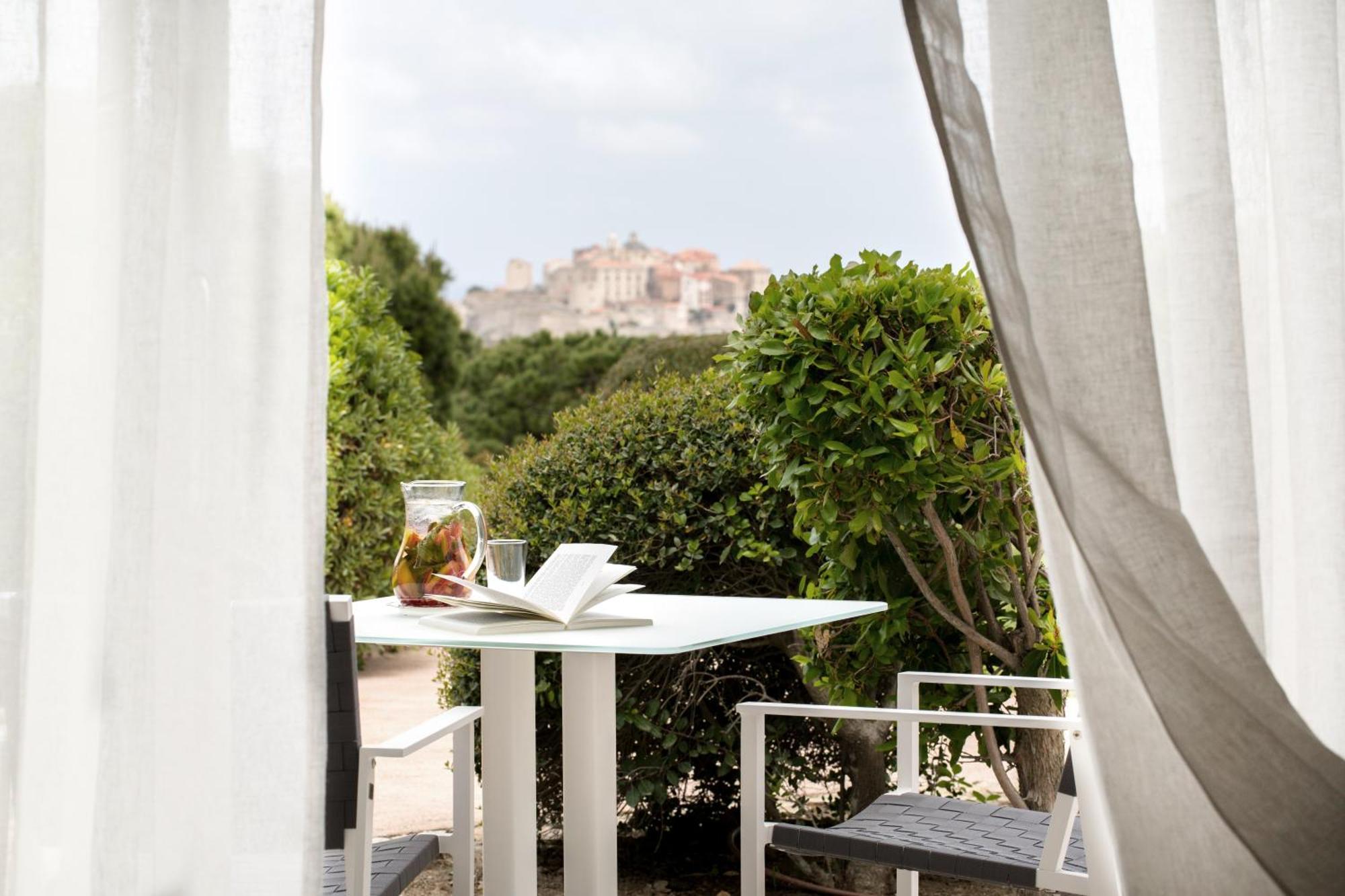 Luxury Room with Sea View,1499514811:JPEG