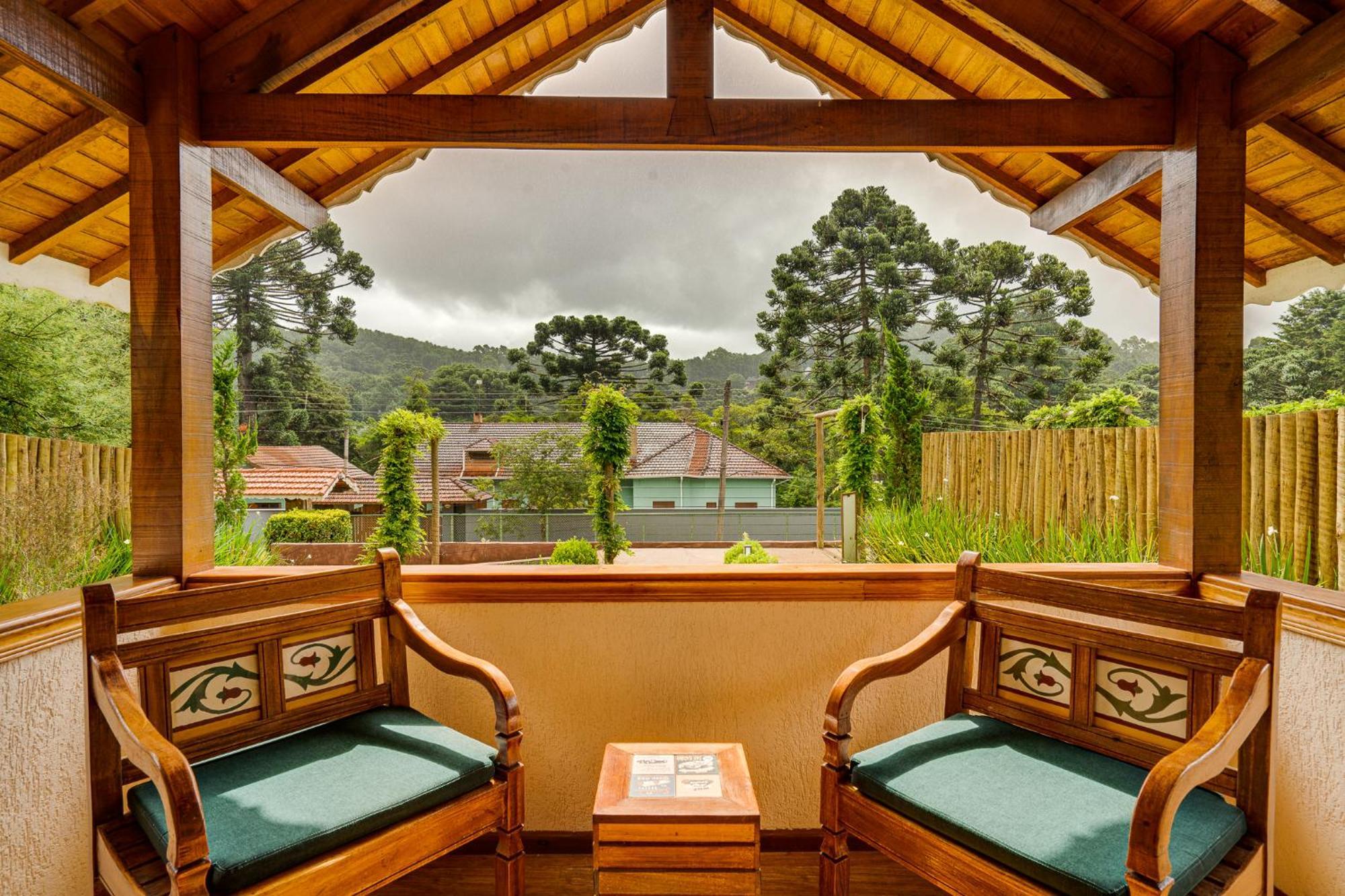 Chalé Deluxe com Hidromassagem e Chuveiro Duplo