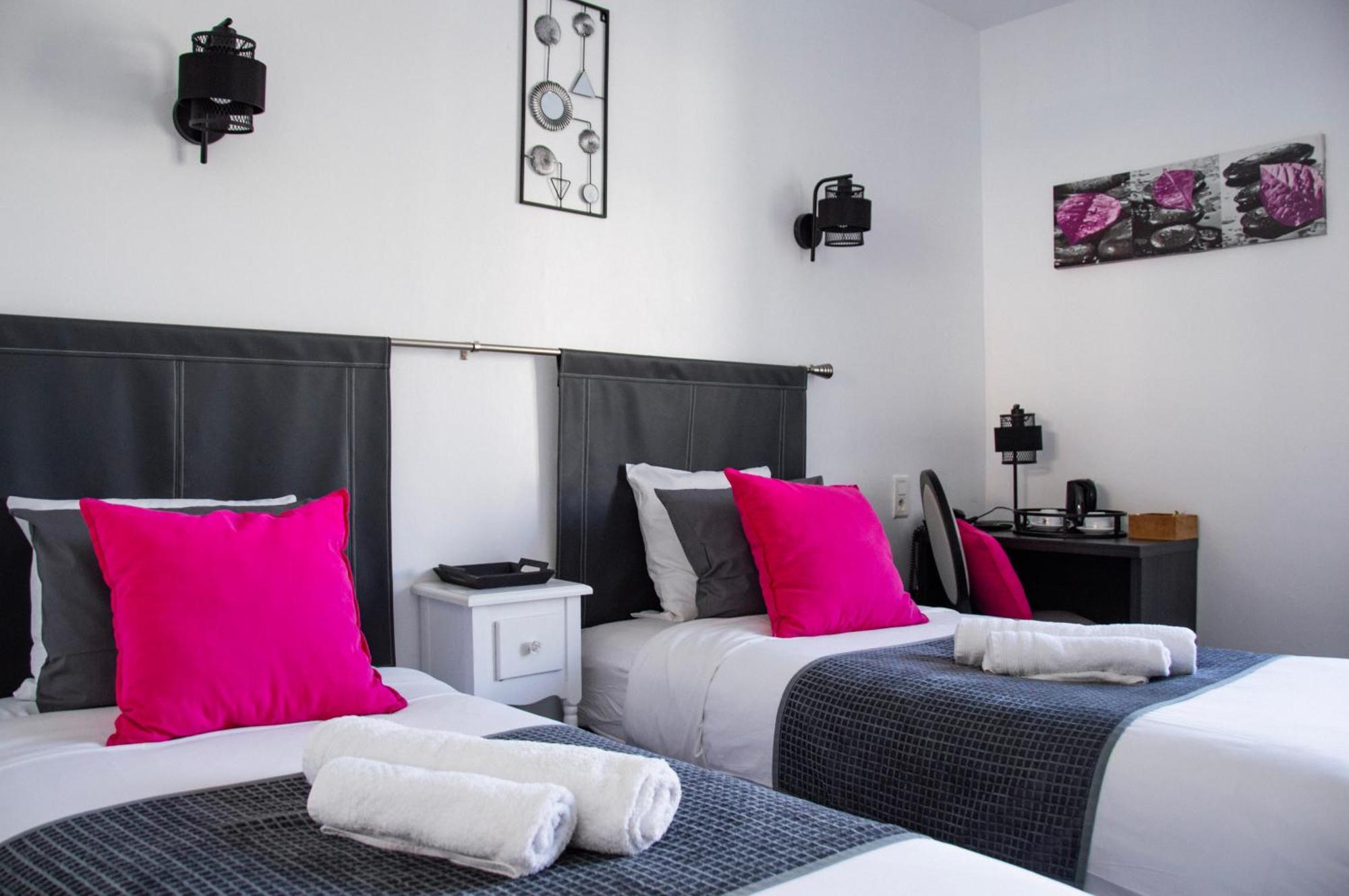 Comfort Twin Room