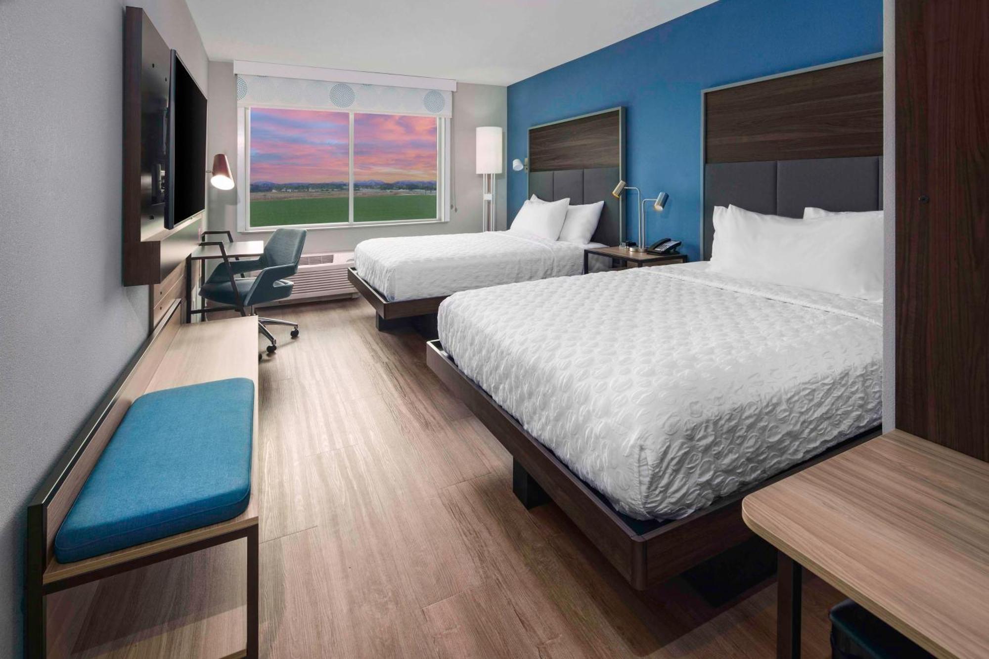 Queen Room with Two Queen Beds,1509854044:JPEG