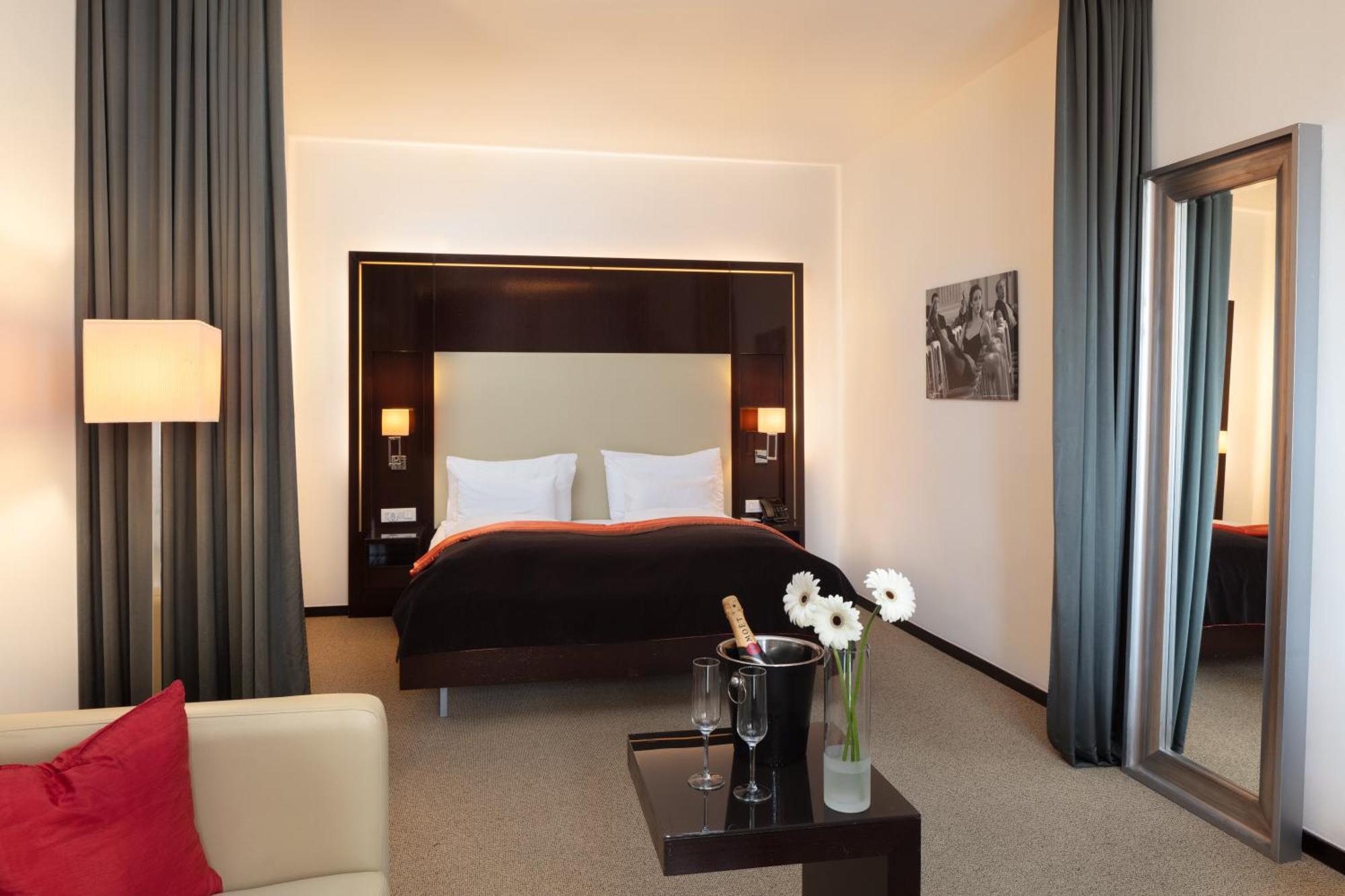 Junior Suite,1516422385:JPEG