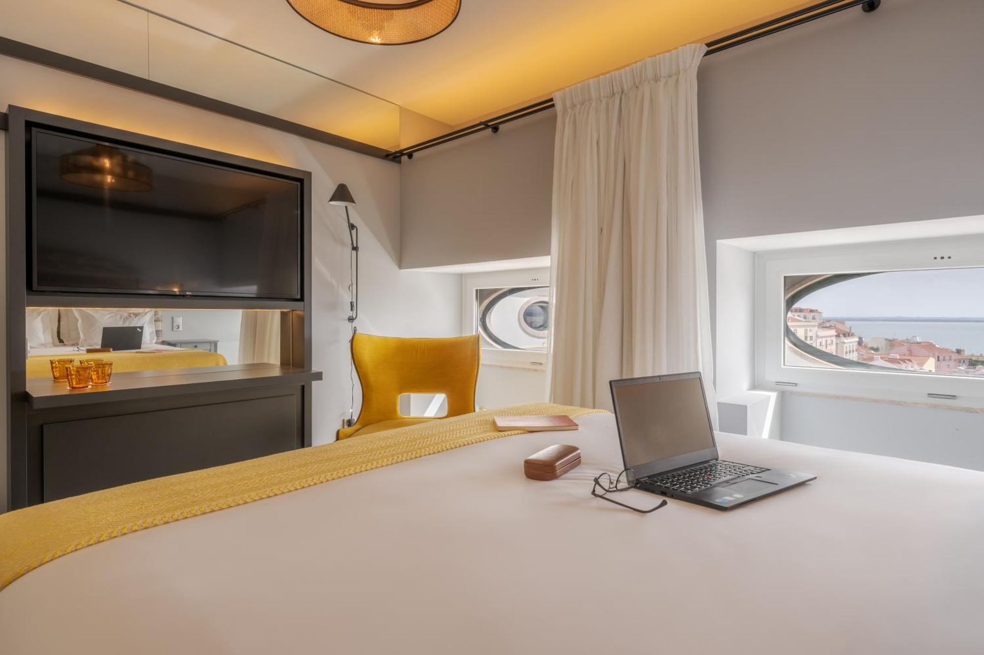 Superior Double Room River View