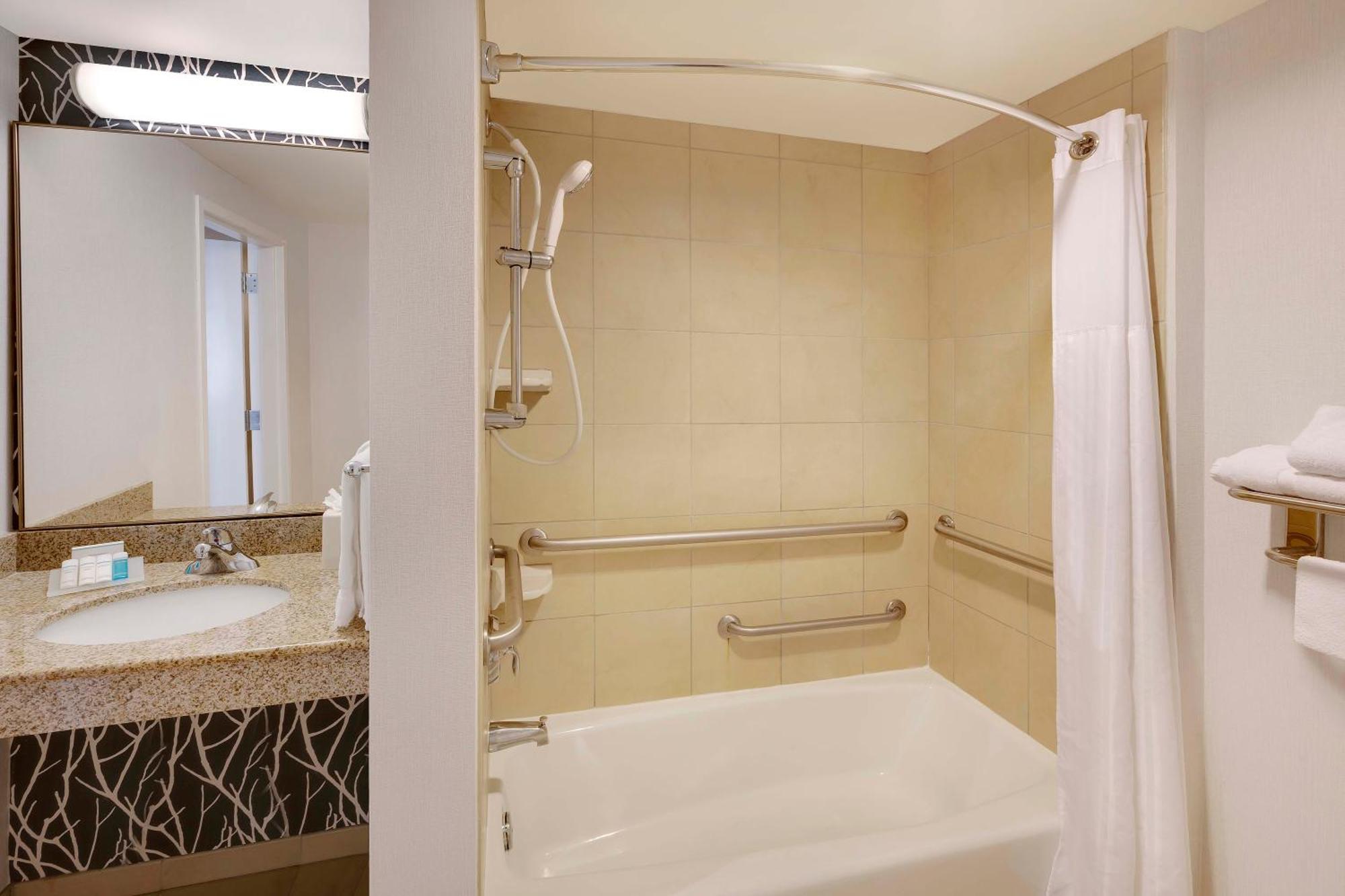 King Room with Tub - Mobility and Hearing Access
