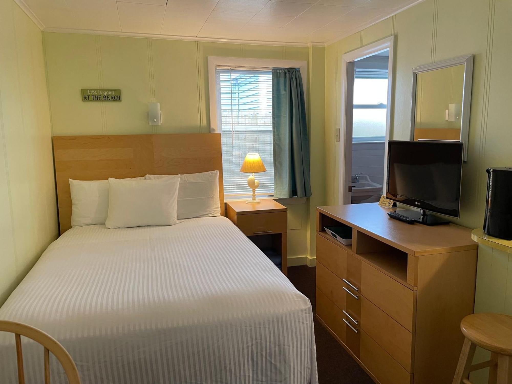 Motel #3 Two Room Kitchenette