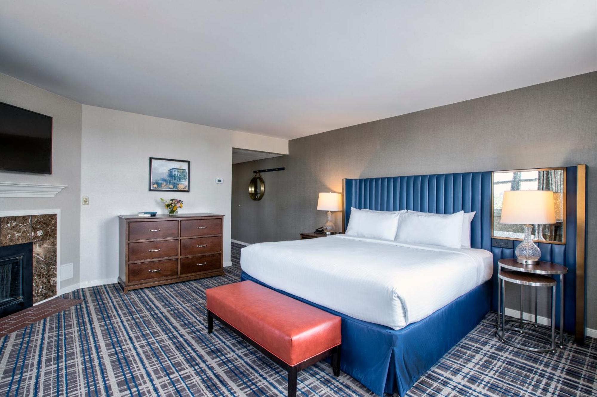 Junior Suite,1705845458:JPEG