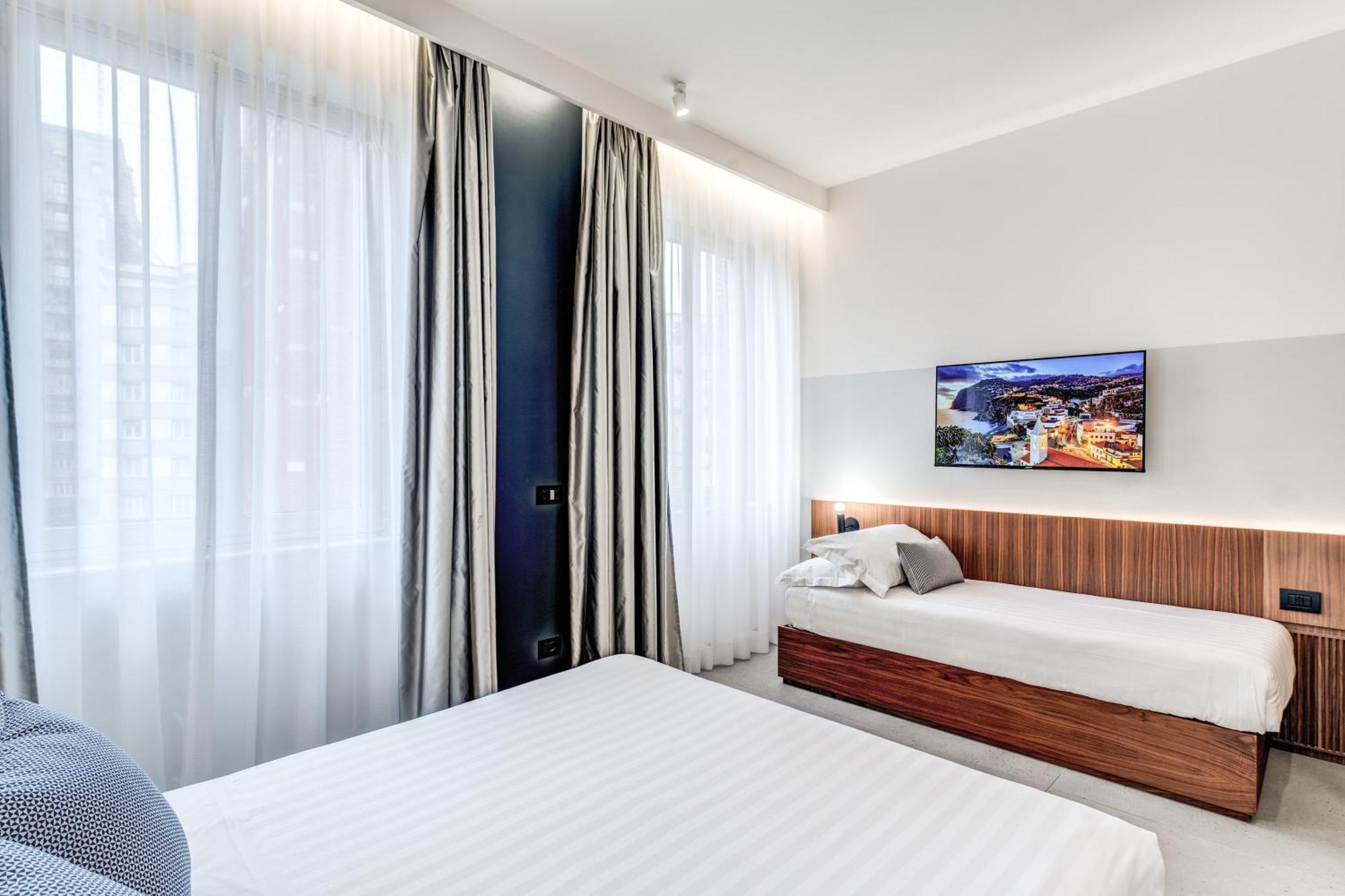 Deluxe Triple Room