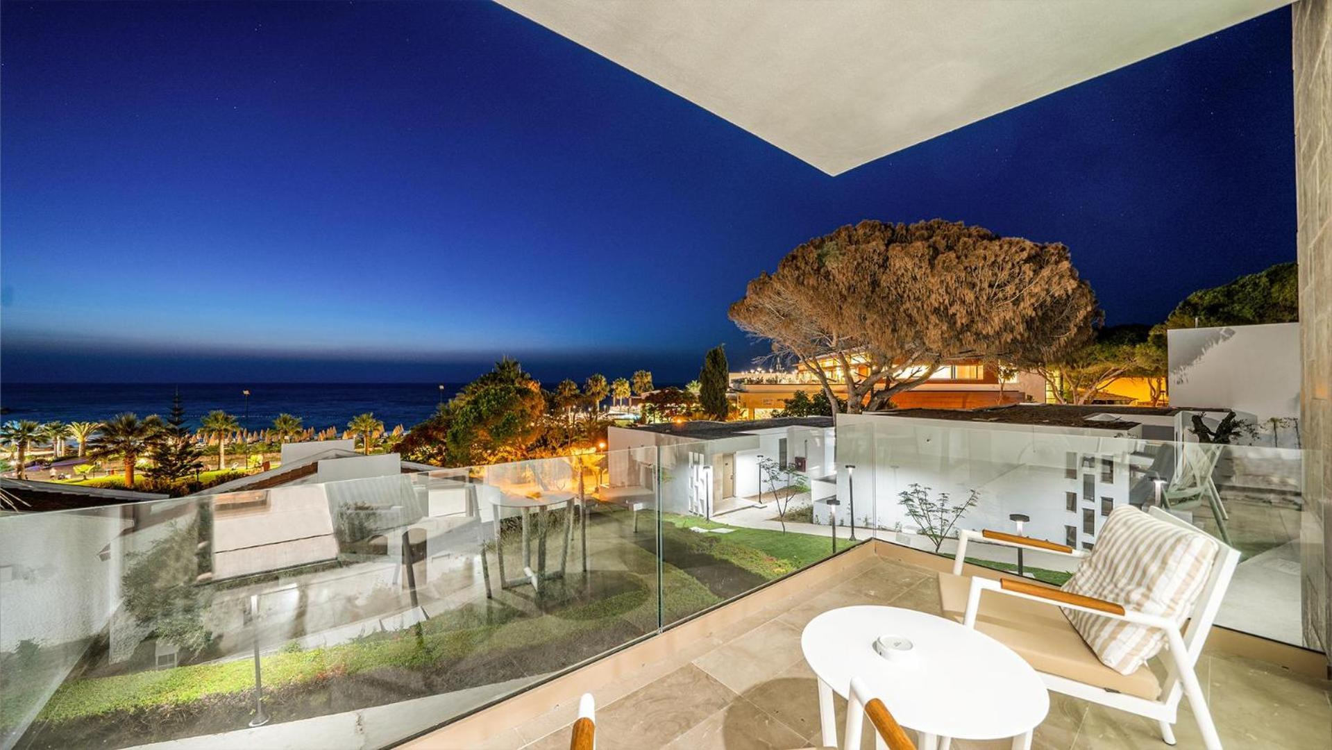Twin Room Terrace