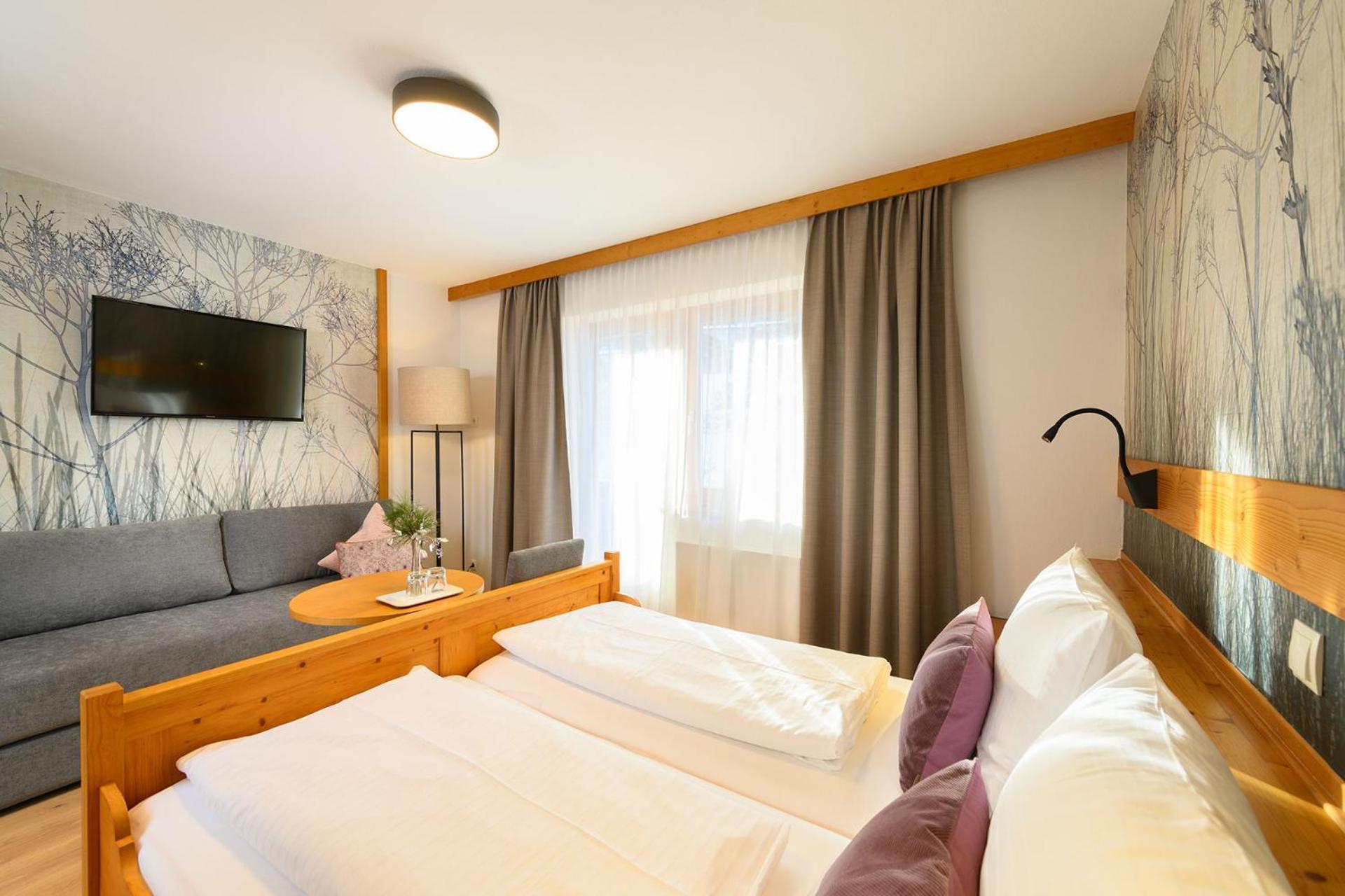 Double or Twin Room Balcony